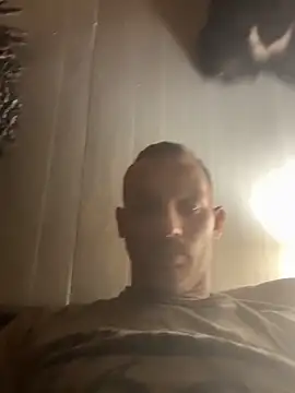 Snapshot of gunny6969 chatting on February 2026 07:04:02 AM gunny6969 online show from February 2026 07:04:02 AM