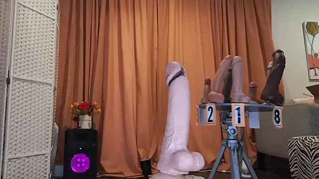 Snapshot of Foglove69 chatting on November 2025 05:24:01 PM Foglove69 online show from November 2025 05:24:01 PM