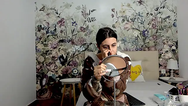 Snapshot of RoseDiamond06 chatting on October 2025 11:09:01 AM RoseDiamond06 online show from October 2025 11:09:01 AM