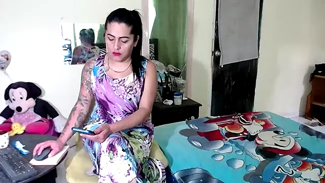 Snapshot of Sashaferrari2000 chatting on December 2025 06:01:02 PM Sashaferrari2000 online show from December 2025 06:01:02 PM