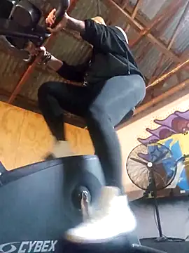 Snapshot of PinkTheHawk chatting on November 2025 07:30:02 AM PinkTheHawk online show from November 2025 07:30:02 AM