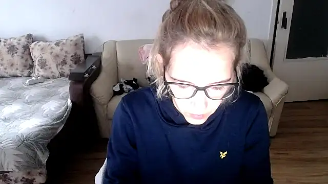 Snapshot of SexxyLety chatting on November 2025 07:09:01 AM SexxyLety online show from November 2025 07:09:01 AM