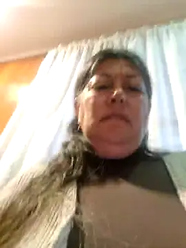 Snapshot of emma_tour chatting on December 2024 08:00:02 PM emma tour online show from December 2024 08:00:02 PM