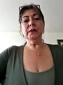Snapshot of emma_tour chatting on March 2025 03:47:02 PM emma tour online show from March 2025 03:47:02 PM