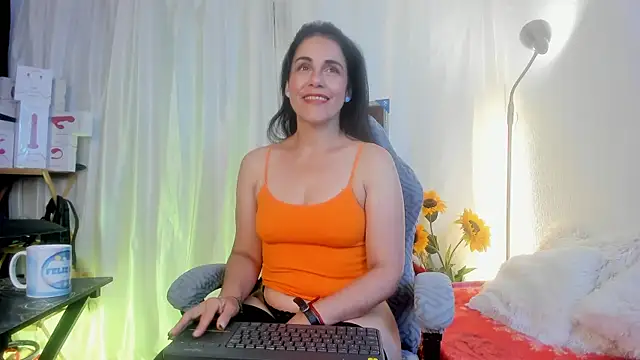 girasol walton online show from May 2026 02:00:01 PM