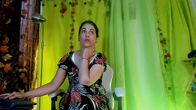 girasol walton online show from June 2026 04:35:02 PM