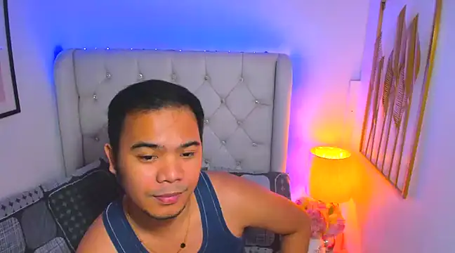 Snapshot of AsianZero chatting on February 2025 08:20:02 PM AsianZero online show from February 2025 08:20:02 PM