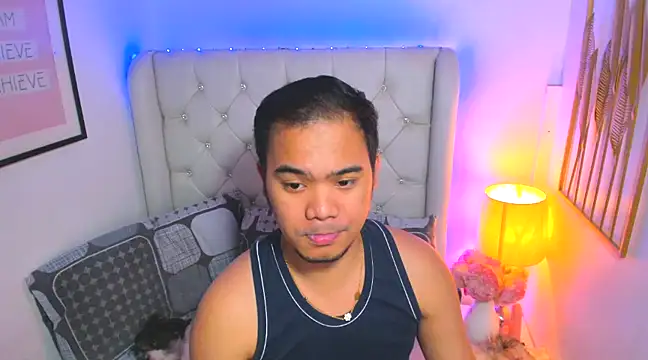 Snapshot of AsianZero chatting on February 2025 08:26:01 PM AsianZero online show from February 2025 08:26:01 PM