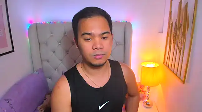 Snapshot of AsianZero chatting on February 2025 08:53:02 PM AsianZero online show from February 2025 08:53:02 PM