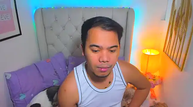 Snapshot of AsianZero chatting on February 2025 05:15:02 PM AsianZero online show from February 2025 05:15:02 PM