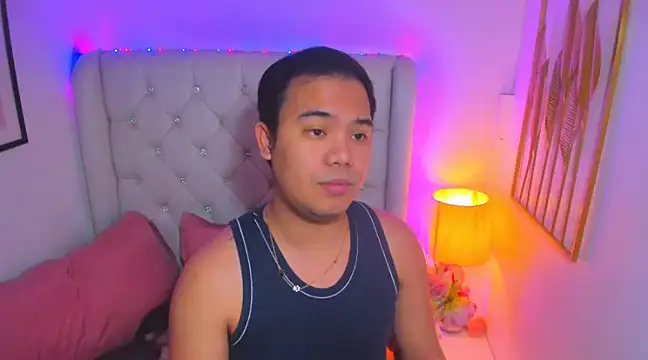 Snapshot of AsianZero chatting on March 2025 04:44:02 PM AsianZero online show from March 2025 04:44:02 PM