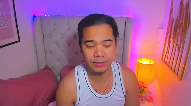 Snapshot of AsianZero chatting on March 2025 08:04:02 AM AsianZero online show from March 2025 08:04:02 AM