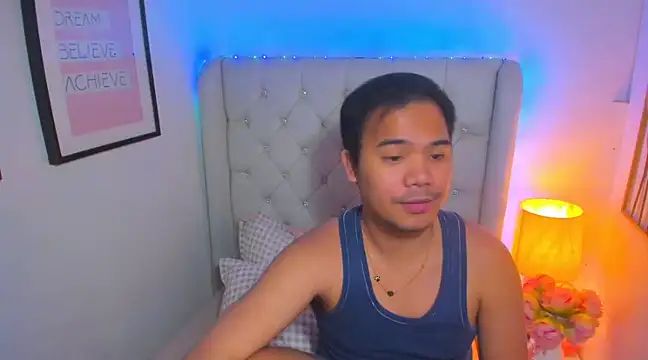 Snapshot of AsianZero chatting on March 2025 07:38:01 PM AsianZero online show from March 2025 07:38:01 PM