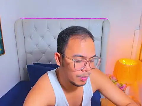 AsianZero online show from May 2026 04:26:01 PM