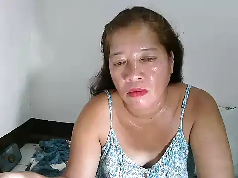 wethornypussy4u online show from February 2025 01:40:02 PM