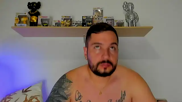 camilo restrepo21 online show from November 2025 01:26:02 AM