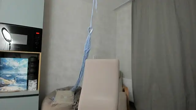 why again me online show from November 2025 09:04:02 PM