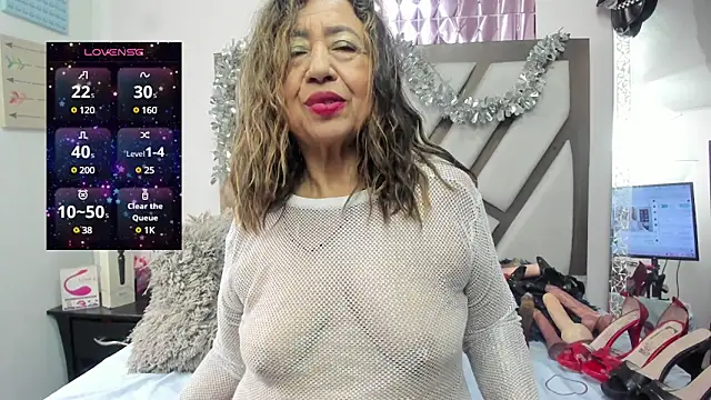 Snapshot of matureluna chatting on March 2025 03:39:02 PM matureluna online show from March 2025 03:39:02 PM
