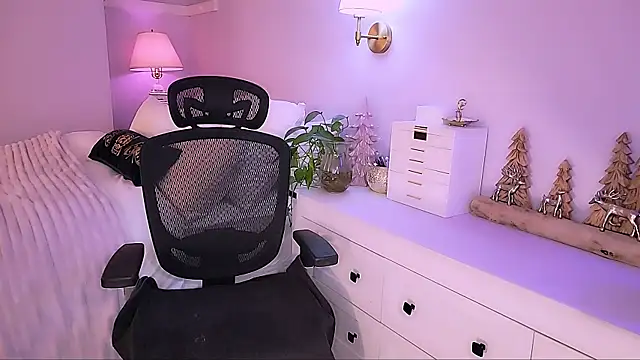 Wonderful Woman online show from May 2026 02:50:02 AM