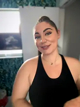 Snapshot of lovely_beast chatting on December 2025 06:05:01 PM lovely beast online show from December 2025 06:05:01 PM