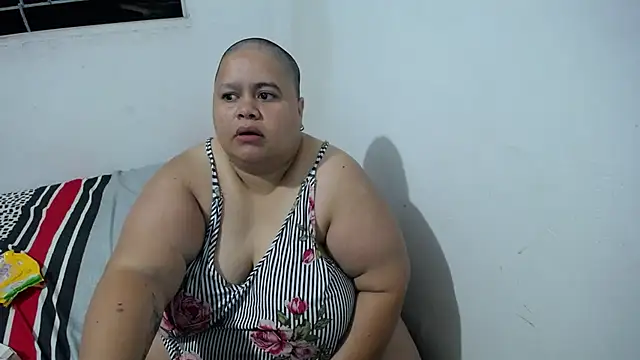 hotlesby4uxxx online show from January 2026 11:17:01 PM