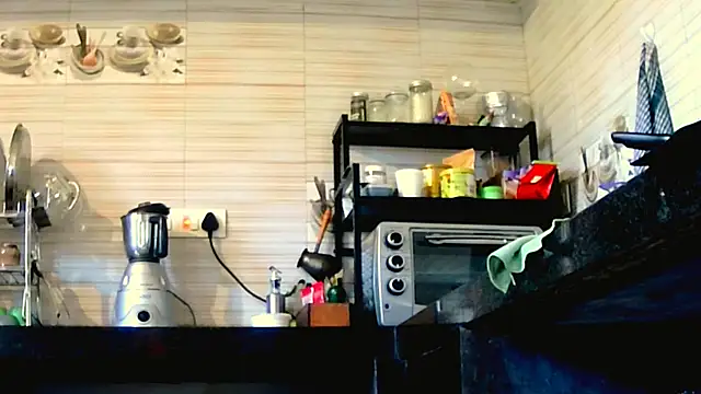 Snapshot of Fun4tipz chatting on November 2025 04:04:01 AM Fun4tipz online show from November 2025 04:04:01 AM