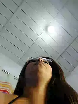 Snapshot of missmelissa_ chatting on March 2025 03:35:01 AM missmelissa online show from March 2025 03:35:01 AM