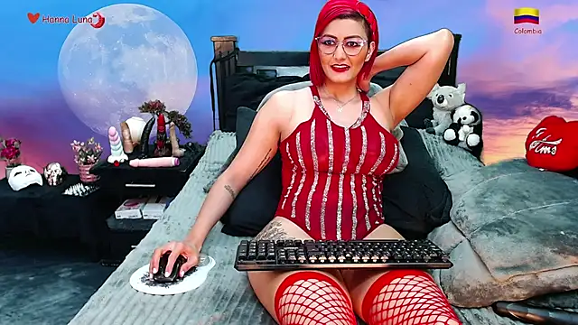 Snapshot of Hanna_Luna chatting on January 2025 07:15:02 AM Hanna Luna online show from January 2025 07:15:02 AM