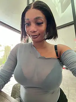 Snapshot of __Nessa__ chatting on April 2026 01:09:02 PM Nessa online show from April 2026 01:09:02 PM