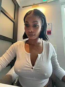   Nessa   online show from May 2026 11:50:01 AM