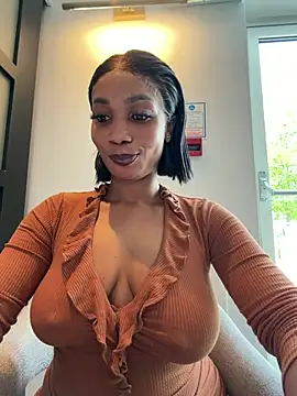   Nessa   online show from May 2026 11:28:01 AM
