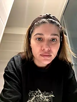 IrisBlues online show from November 2025 05:23:01 PM