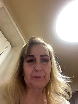 Snapshot of Irina2909@xh chatting on February 2025 08:00:01 PM Irina2909xh online show from February 2025 08:00:01 PM