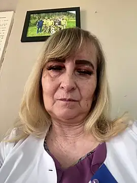 Snapshot of Irina2909@xh chatting on March 2025 12:17:01 PM Irina2909xh online show from March 2025 12:17:01 PM
