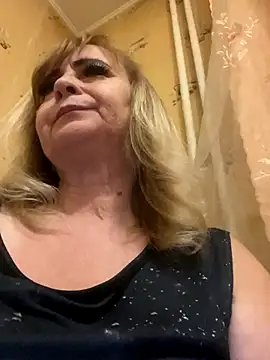 Irina2909xh online show from September 2025 09:41:02 PM