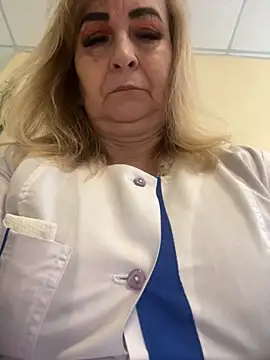 Irina2909xh online show from October 2025 09:31:01 AM