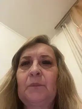 Irina2909xh online show from May 2026 07:41:02 PM