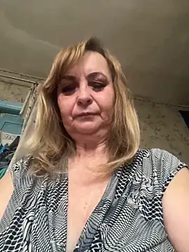Irina2909xh online show from June 2026 06:00:01 AM