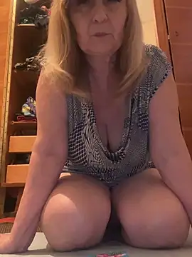 Irina2909xh online show from June 2026 06:06:02 PM