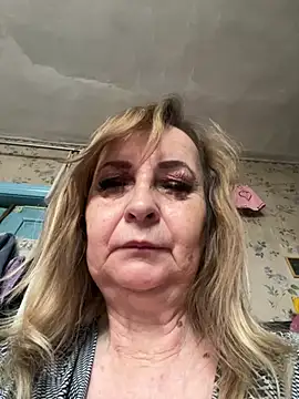Irina2909xh online show from June 2026 06:37:02 AM