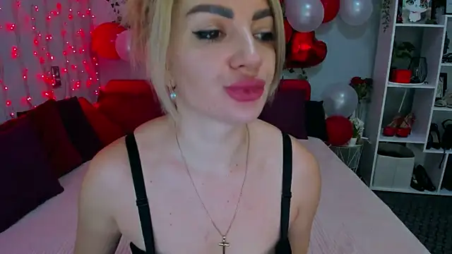 LunaBellucci online show from February 2026 07:02:01 AM