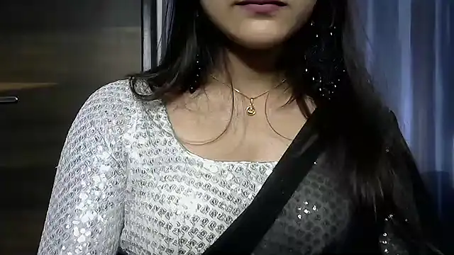 Snapshot of selen_5 chatting on September 2025 06:30:02 PM selen 5 online show from September 2025 06:30:02 PM