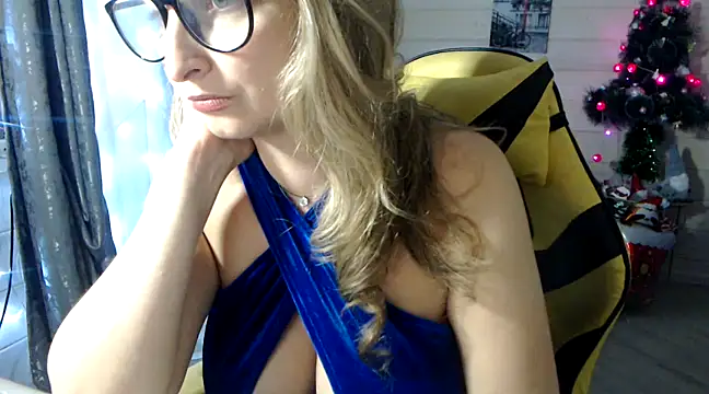 Snapshot of RubiLakros chatting on January 2025 08:05:02 PM RubiLakros online show from January 2025 08:05:02 PM