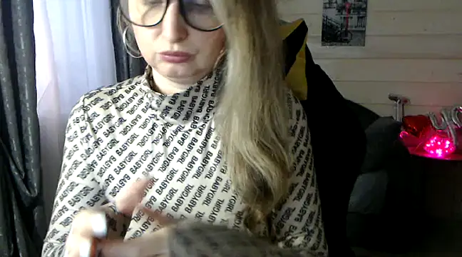 Snapshot of RubiLakros chatting on February 2025 01:44:01 PM RubiLakros online show from February 2025 01:44:01 PM