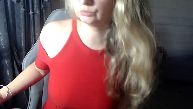 Snapshot of RubiLakros chatting on November 2025 11:31:02 AM RubiLakros online show from November 2025 11:31:02 AM