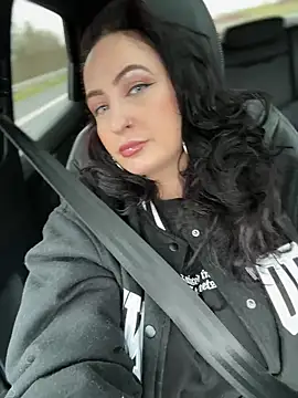 itsCassie online show from January 2025 02:19:01 PM