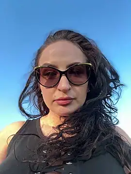 itsCassie online show from March 2025 03:47:02 PM