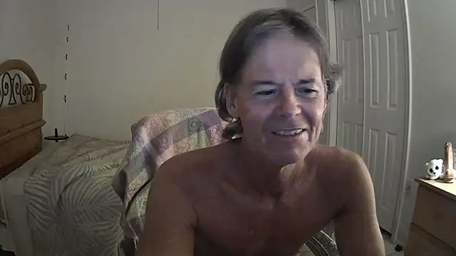 Snapshot of nakeedcowboi65 chatting on July 2026 01:10:02 AM nakeedcowboi65 online show from July 2026 01:10:02 AM