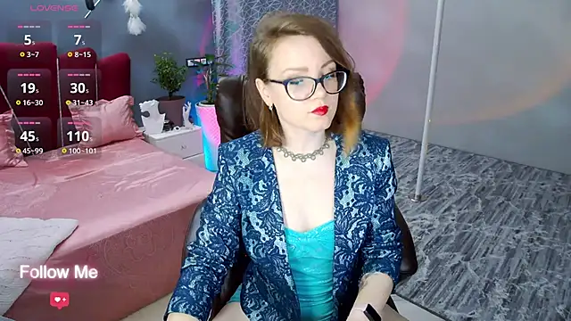 Snapshot of AngelaWhiti chatting on December 2024 03:42:01 PM AngelaWhiti online show from December 2024 03:42:01 PM