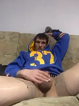 Snapshot of maciej chatting on December 2024 10:03:01 PM maciej online show from December 2024 10:03:01 PM